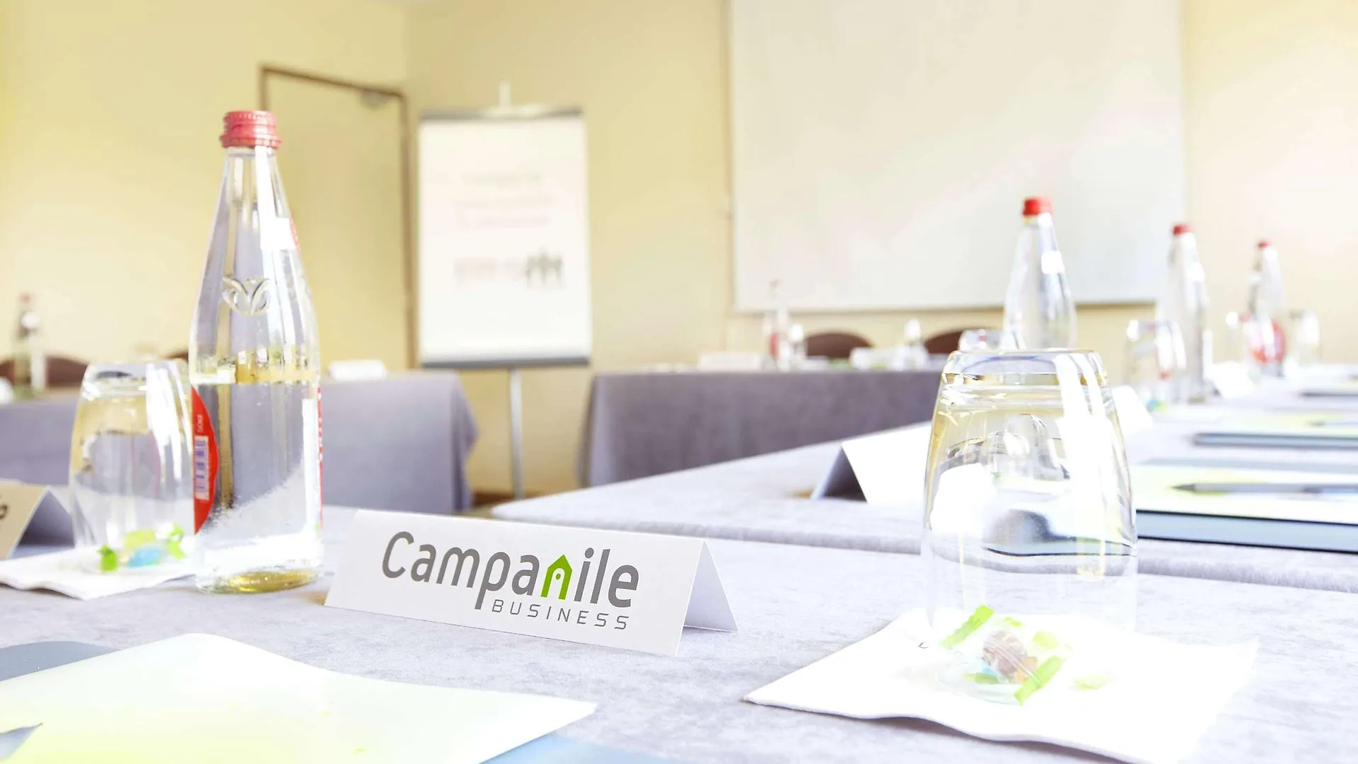 Hotel Campanile Marseille Vitrolles Griffon Hôtel